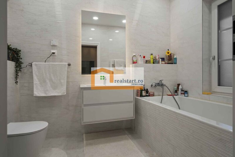 Balotest vila individuala moderna, 1500mp teren, vedere catre Codrii Vlasiei